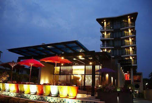 โรงแรมเดอะเซส บางแสน ภายนอก รูปภาพ